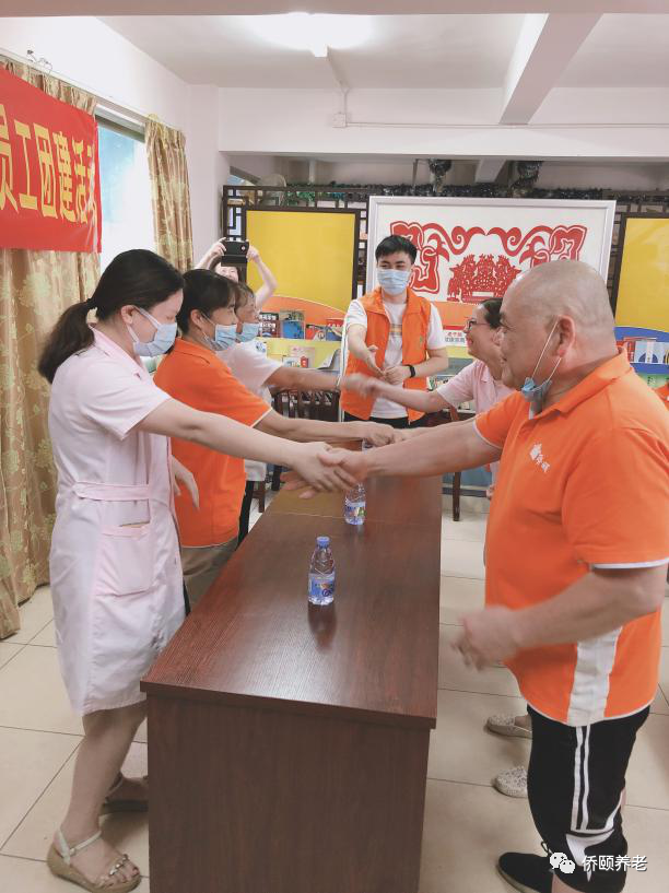 喜迎中秋 | 广州红升侨颐养老院开展员工团建活动(图3)